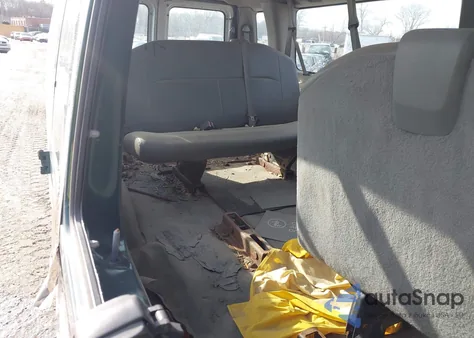 2012 Ford E-350 Super Duty Xl from USA, damaged, VIN 1FBSS3BL0CDB14240